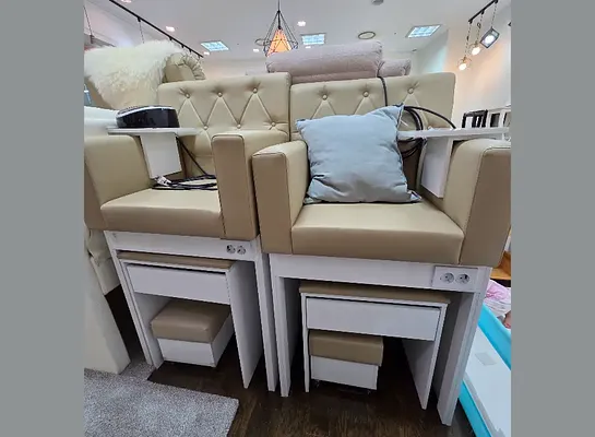 네일엔트리 패디의자