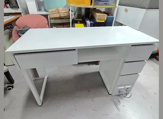 1인 네일시술대