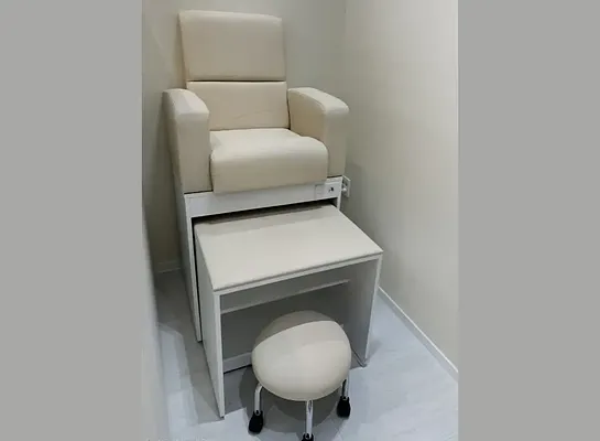 앤클래시 건식패디의자