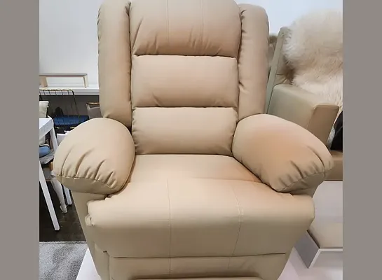 리클라이너의자 겸용 단상위 의자